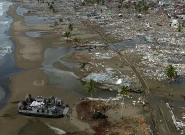 daños causados por un tsunami